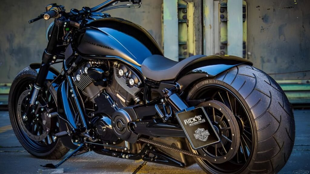 Harley Davidson Fat Boy 2025, Harley Davidson 1868cc Cruiser, Harley Davidson Muscle Bike, Fat Boy 2025 Price in India, Harley Davidson 94HP Engine, Harley Davidson American Design, Harley Davidson Cruiser Motorcycle, Harley Davidson Mileage Bike, Harley Davidson 2025 Launch, Harley Davidson Fat Boy Features,